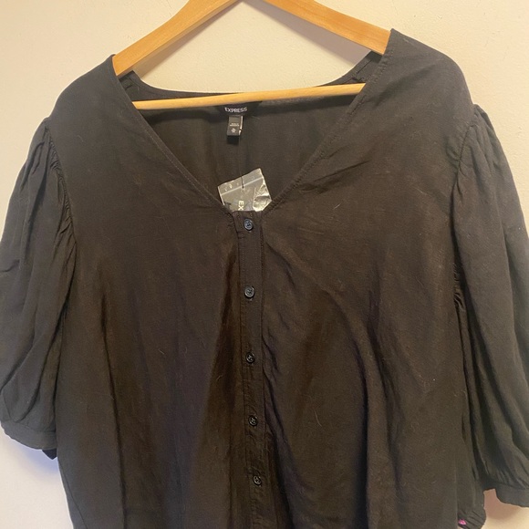 Express | Linen blend button up top with puff sleeves - Picture 8 of 9